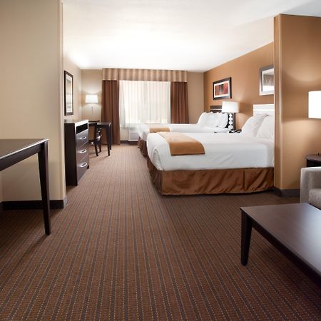 Holiday Inn Express Hotel & Suites Lamar By Ihg Room photo