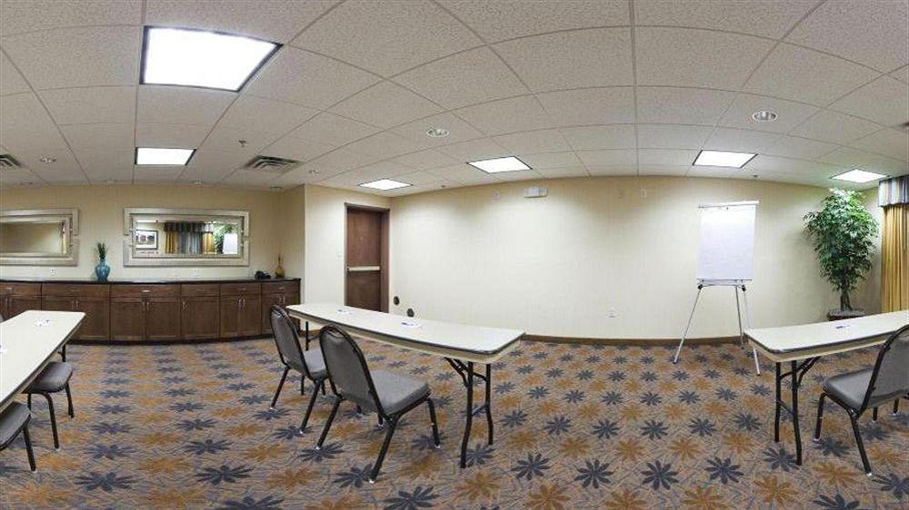 Holiday Inn Express Hotel & Suites Lamar By Ihg Exterior photo
